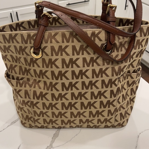 Michael Kors Handbag - Picture 2 of 5